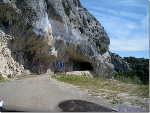 ParcourantlesGorgesDeLaNesque11jun11x