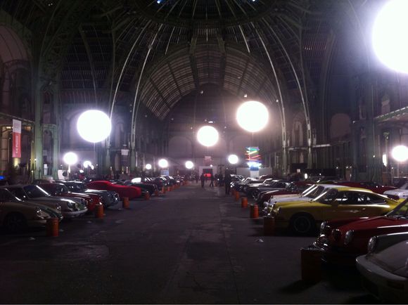 Installation nocturne au Grand Palais